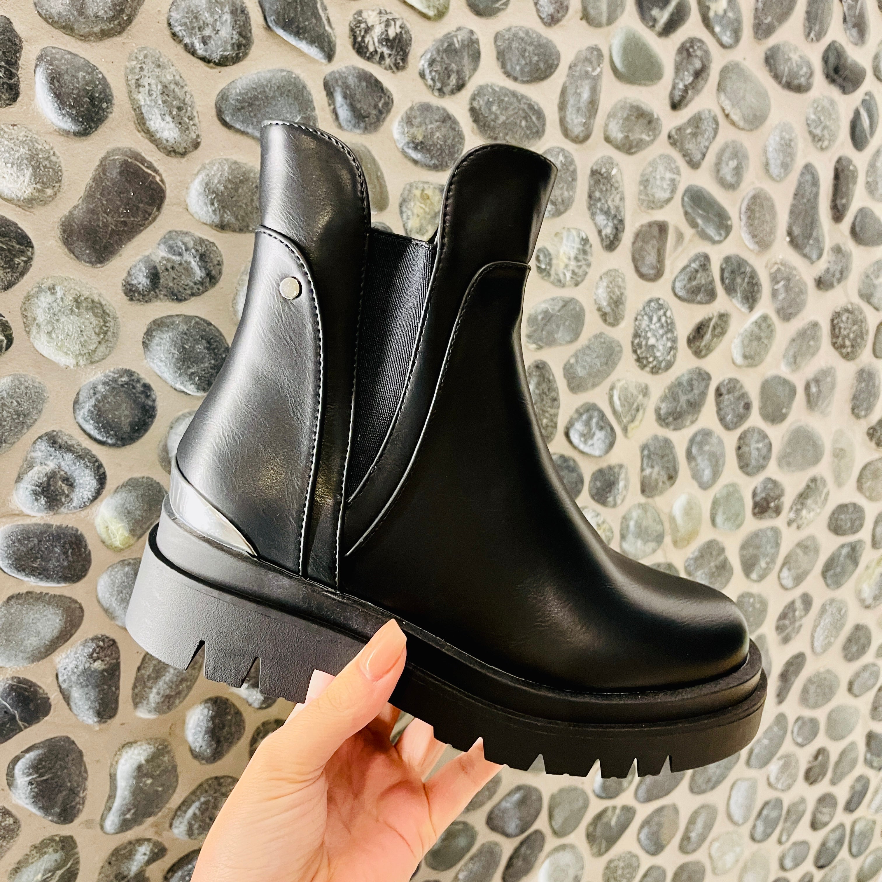 Black Boots